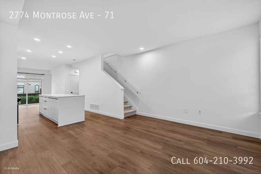 2774 Montrose Ave #71 - Photo 3 of 24