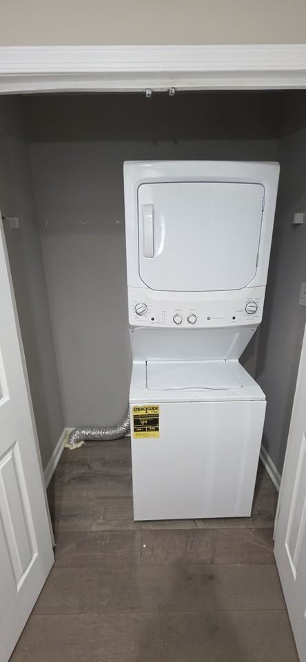 238 N Rose St - Photo 7 of 12