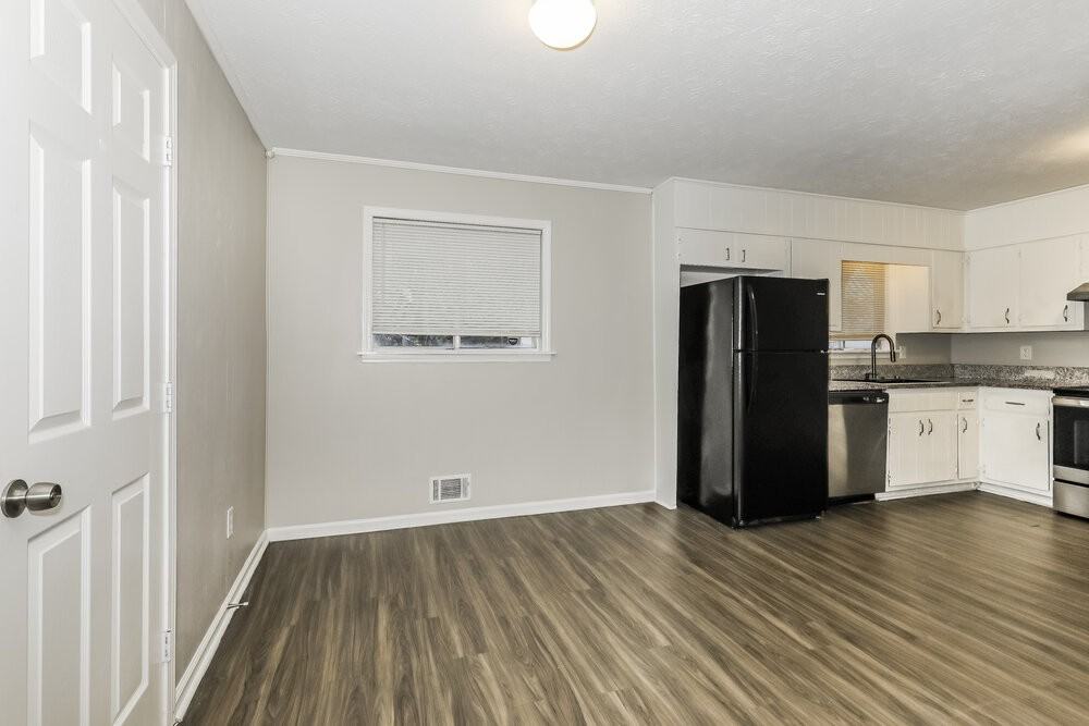 5789 Northfield Dr - Photo 7 of 18