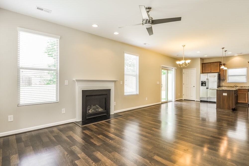 1417 Ujamaa Dr - Photo 3 of 15