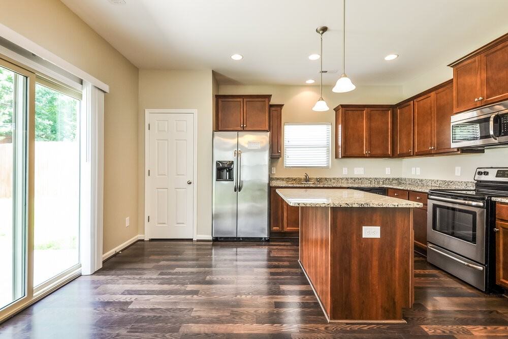 1417 Ujamaa Dr - Photo 6 of 15