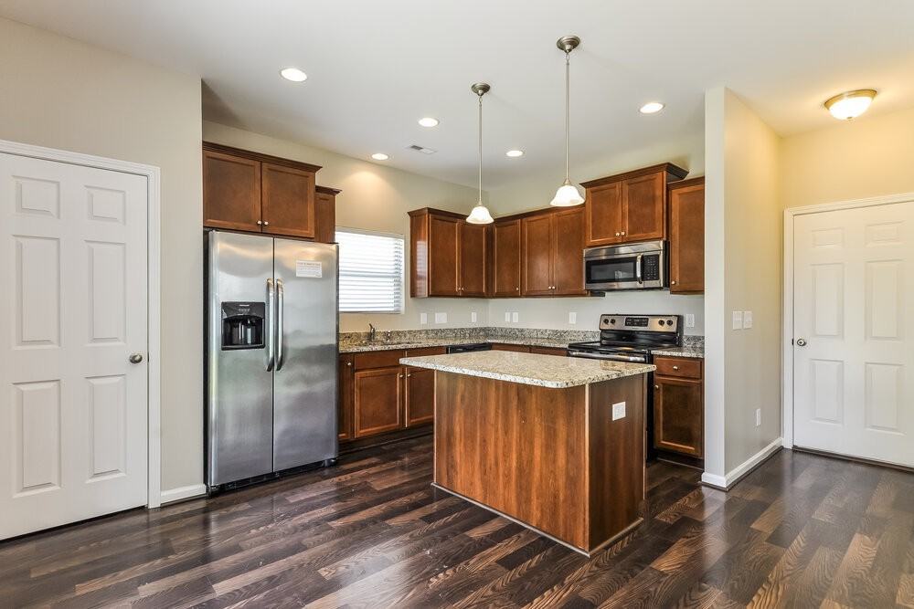 1417 Ujamaa Dr - Photo 7 of 15