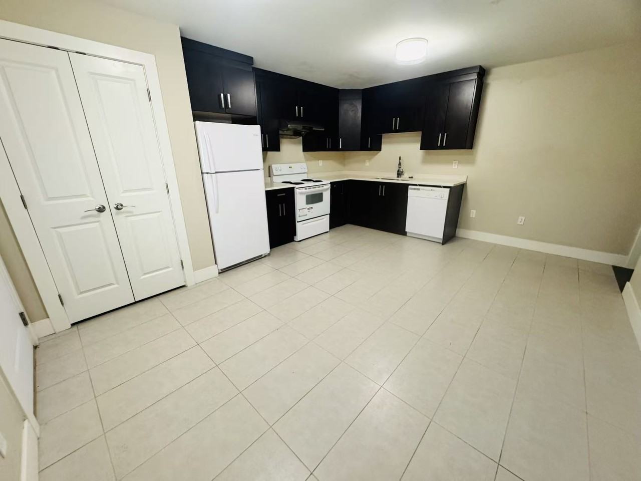 1700 Regan Avenue - Photo 3 of 9