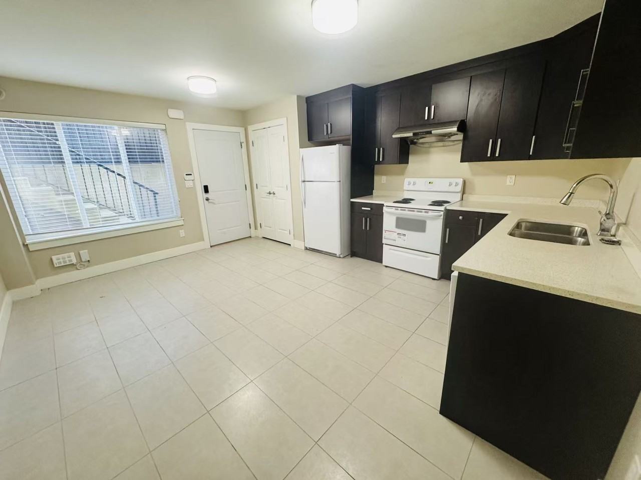 1700 Regan Avenue - Photo 2 of 9