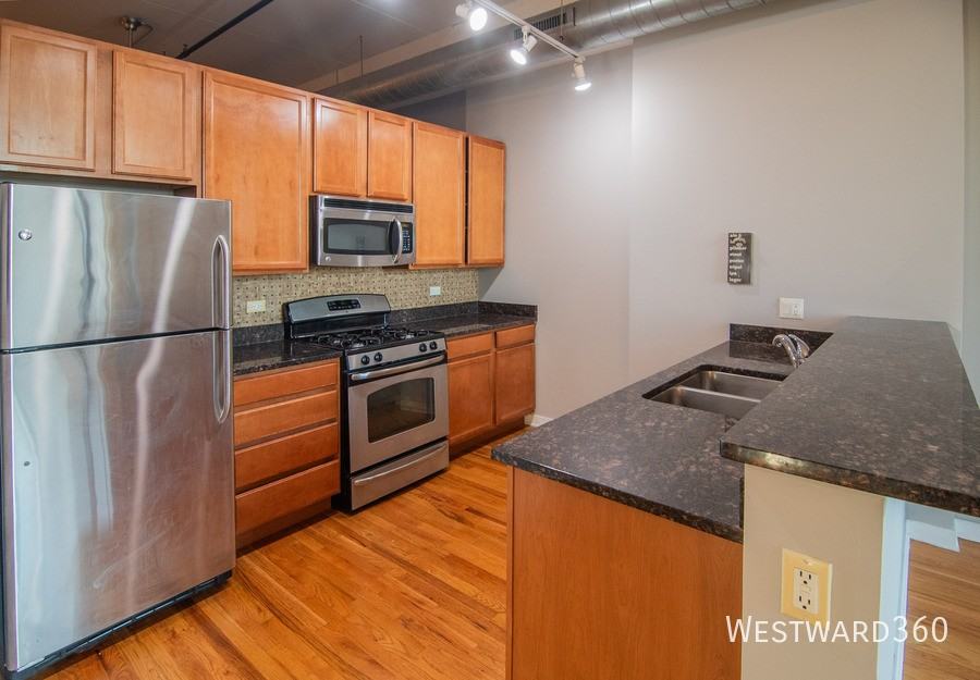 1224 W Van Buren St #712 - Photo 2 of 19