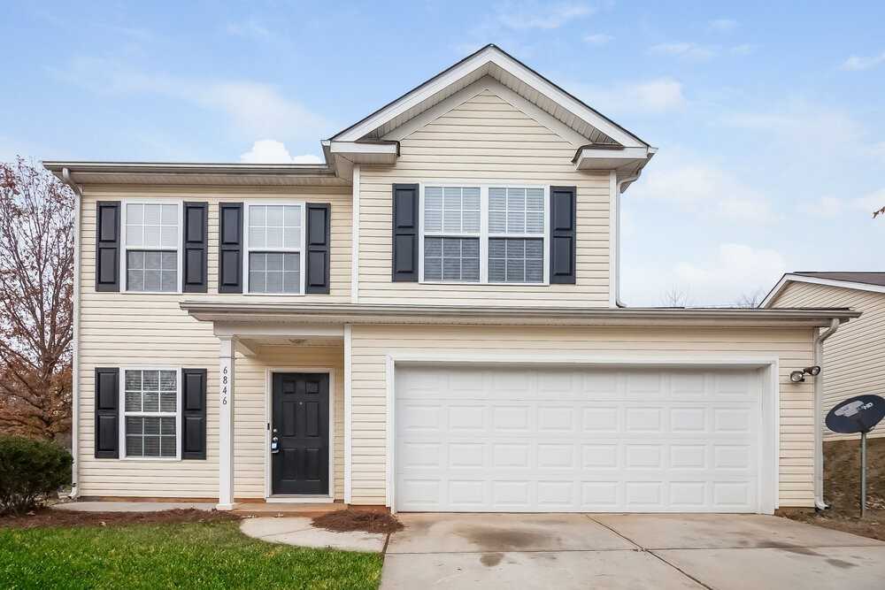 6846 Squirrels Foot Ct