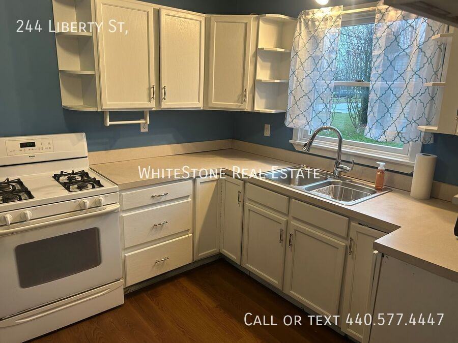 244 Liberty St - Photo 2 of 21