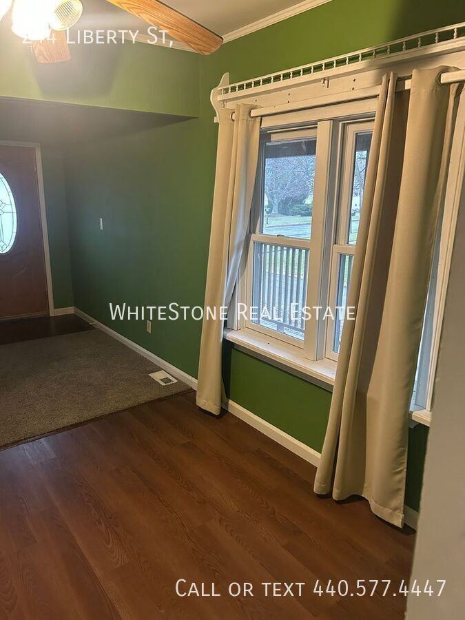 244 Liberty St - Photo 4 of 21