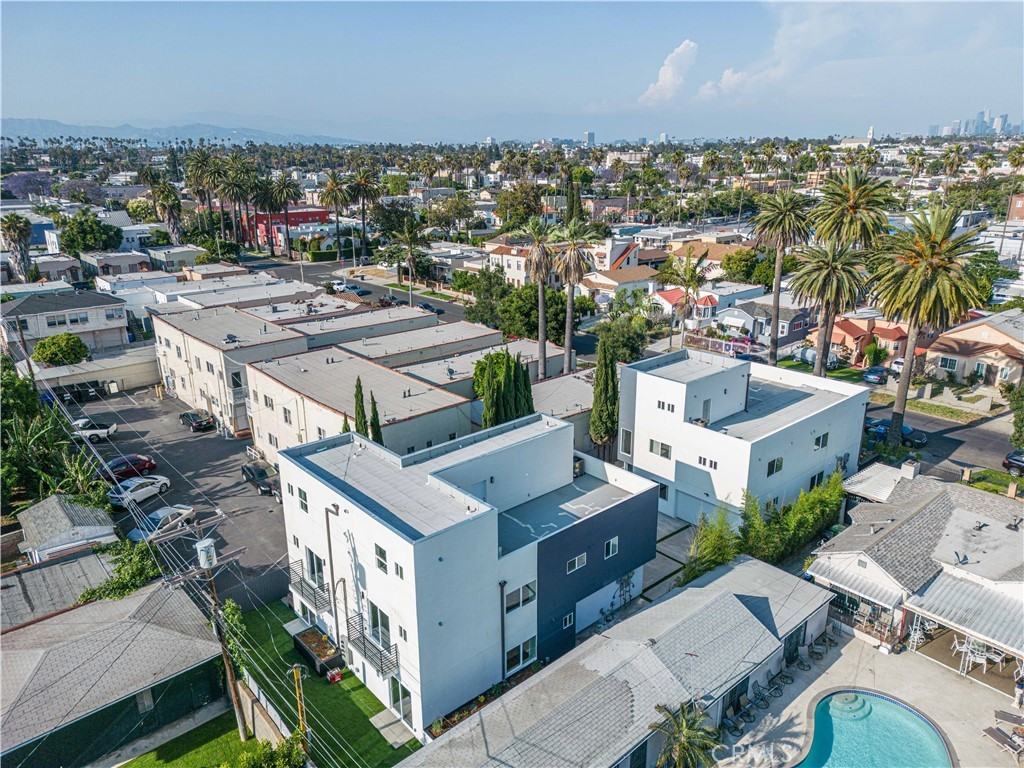 2935 West Blvd #2935 - Photo 4 of 20