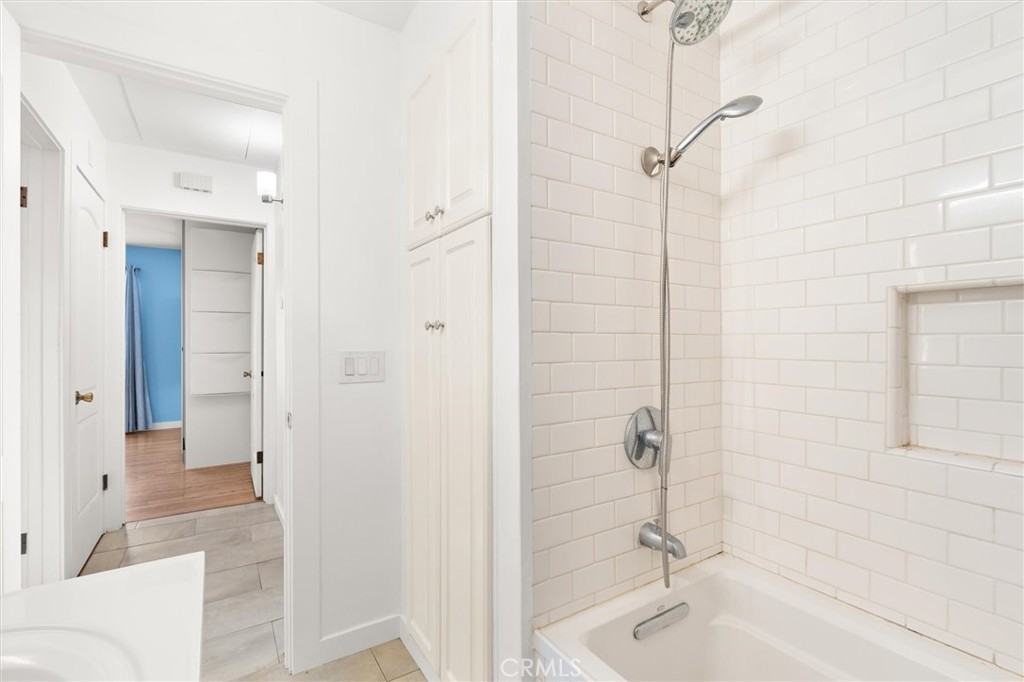 1902 Condon Ave #1902 - Photo 7 of 27