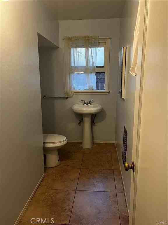136 N Bonnie Ave #136A - Photo 2 of 15