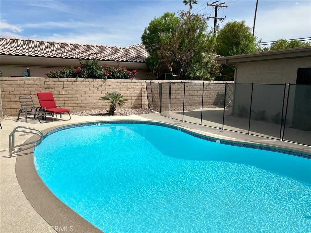 74443 Driftwood Dr #74443C - Photo 5 of 19