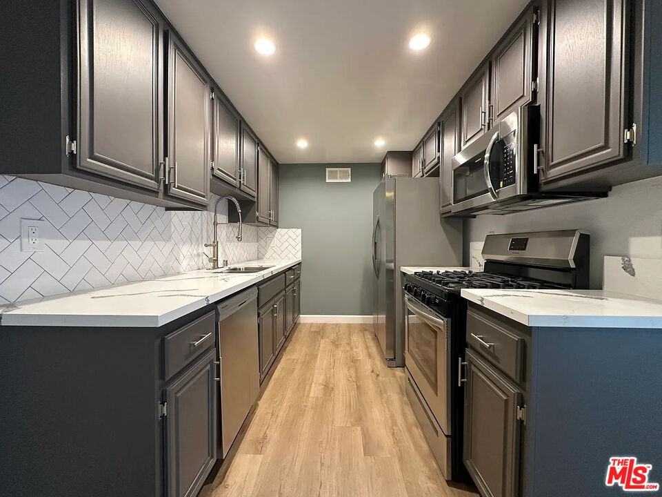 4083 Tujunga Ave #4083-203 - Photo 2 of 12