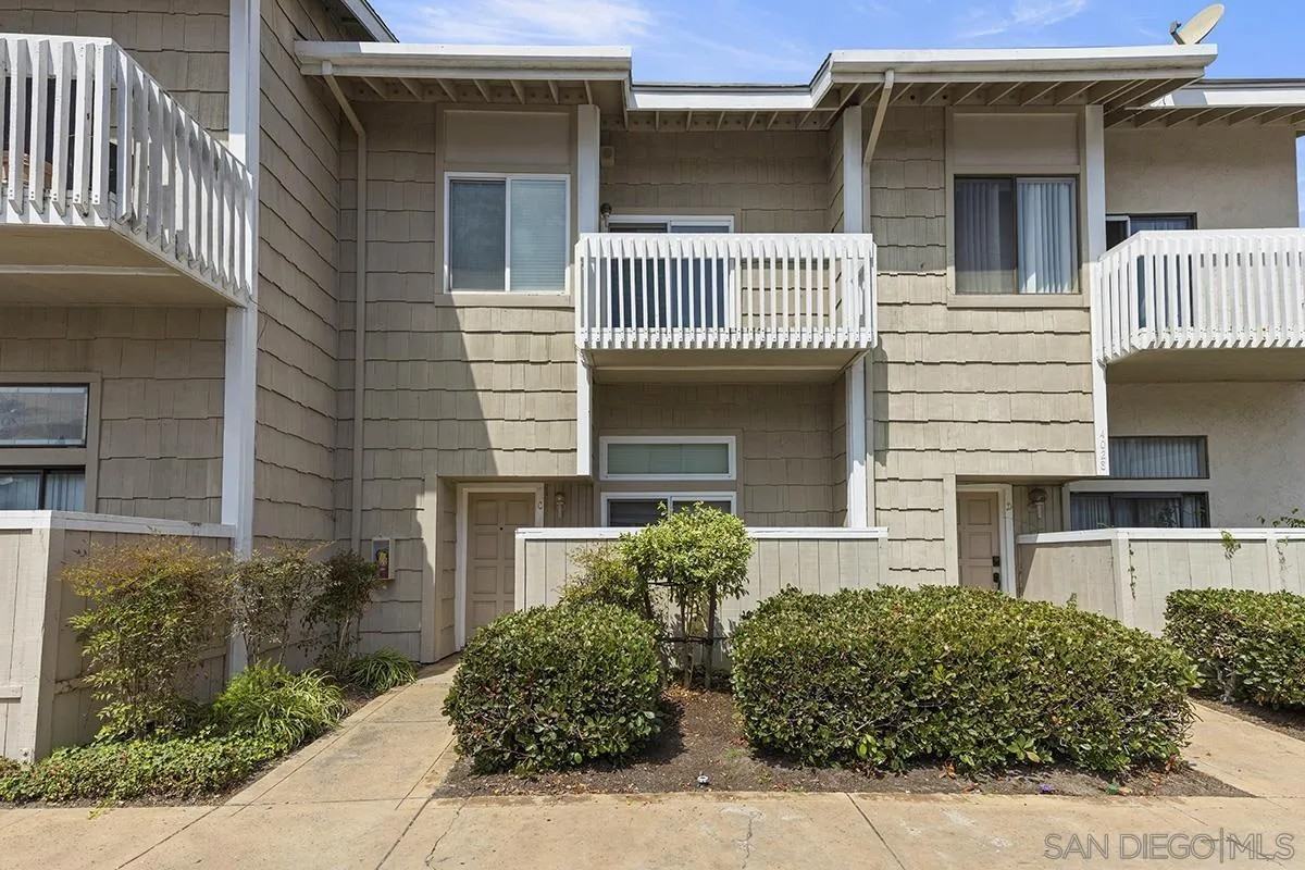 4028 Mahaila Ave #4028C - Photo 4 of 31