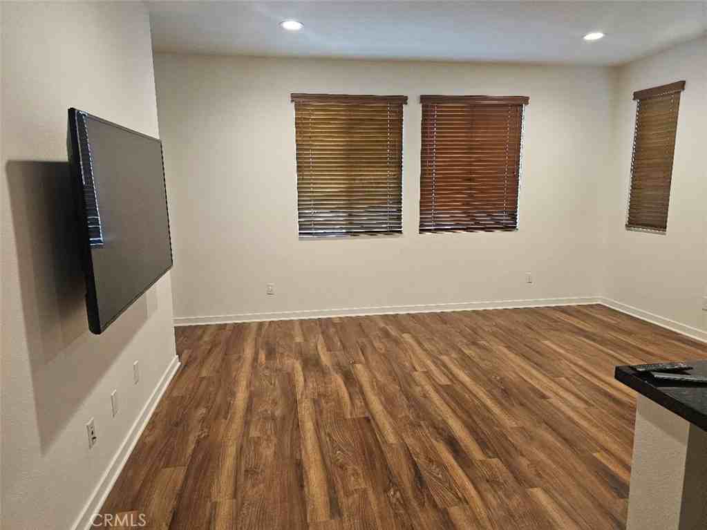 371 N Bellarose Way #371 - Photo 2 of 30