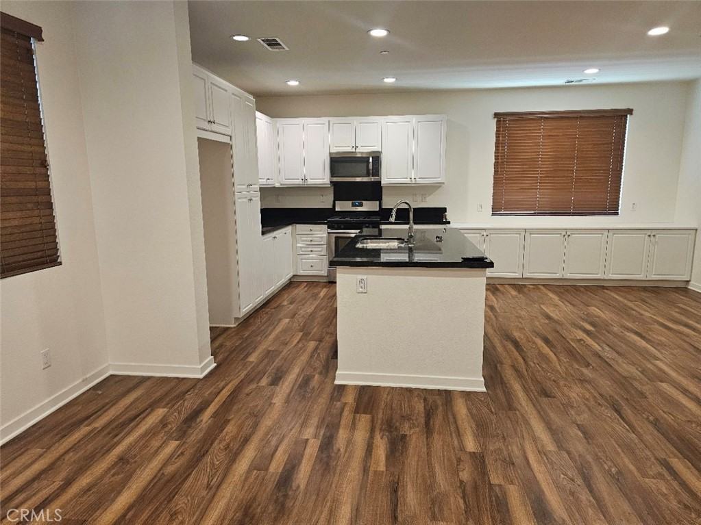 371 N Bellarose Way #371 - Photo 5 of 30