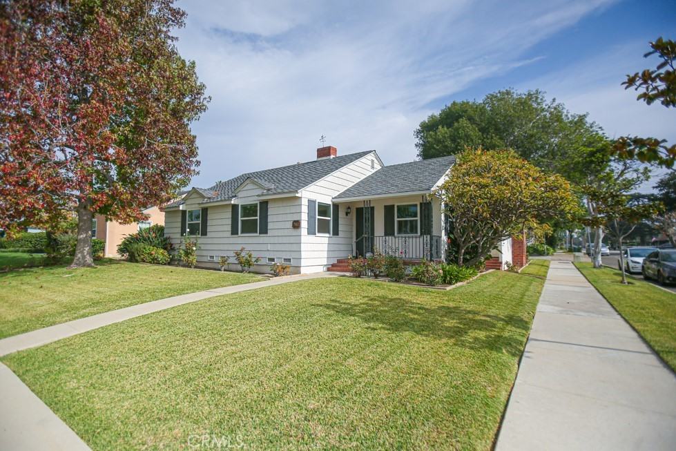 702 N Pine St #702 - Photo 6 of 18