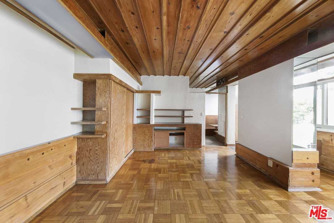 1807 1/2 Edgecliffe Dr #1807 - Photo 2 of 14