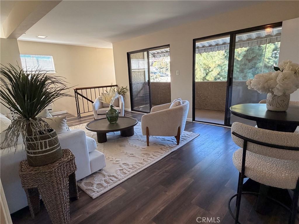 1826 Silver Lake Blvd #1826B - Photo 4 of 15