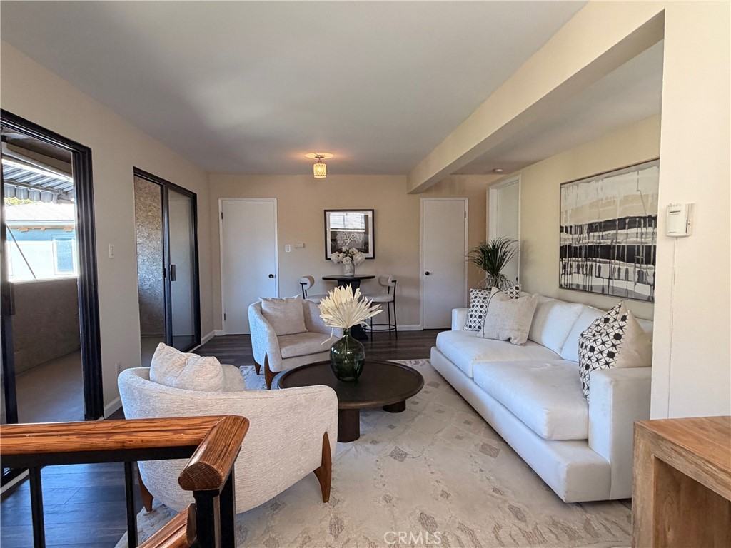 1826 Silver Lake Blvd #1826B - Photo 5 of 15