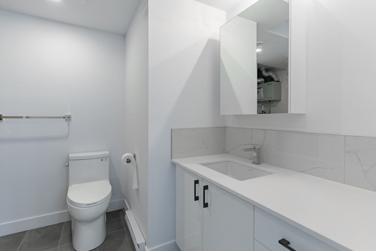 4609 Rue de la Roche #202 - Photo 2 of 12