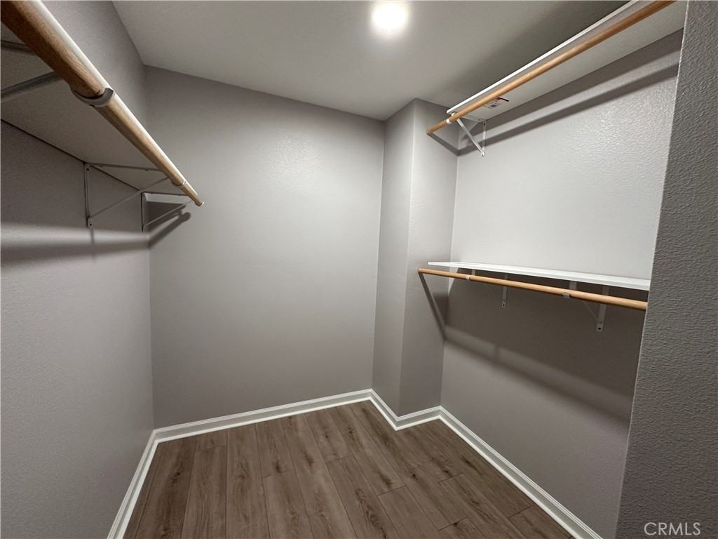 642 N 6th Ave #642 - Photo 3 of 24