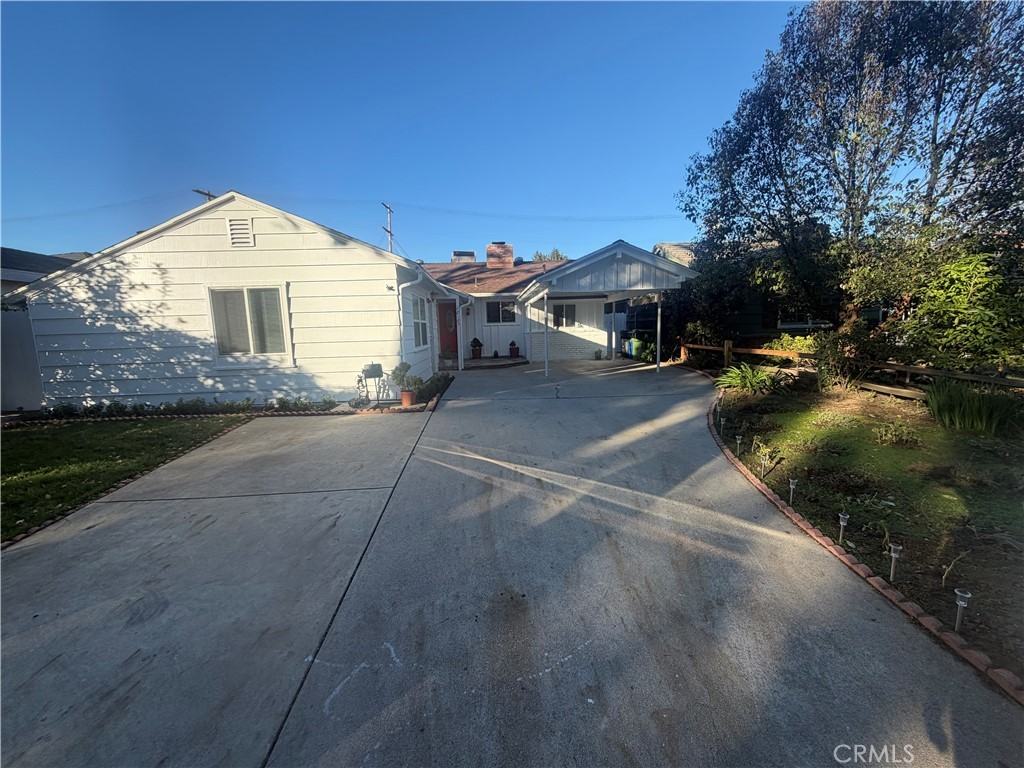 22125 Costanso St #22125 - Photo 7 of 21