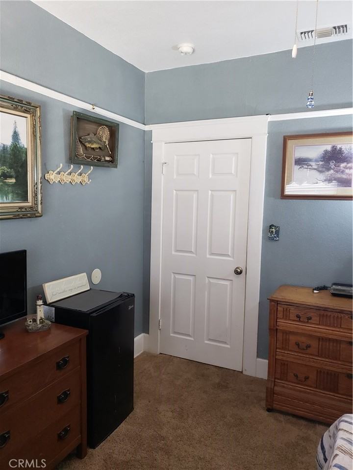 220 W 1st St #220 - Photo 3 of 5