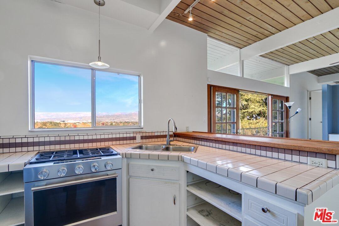 11667 Picturesque Dr #11667 - Photo 7 of 14