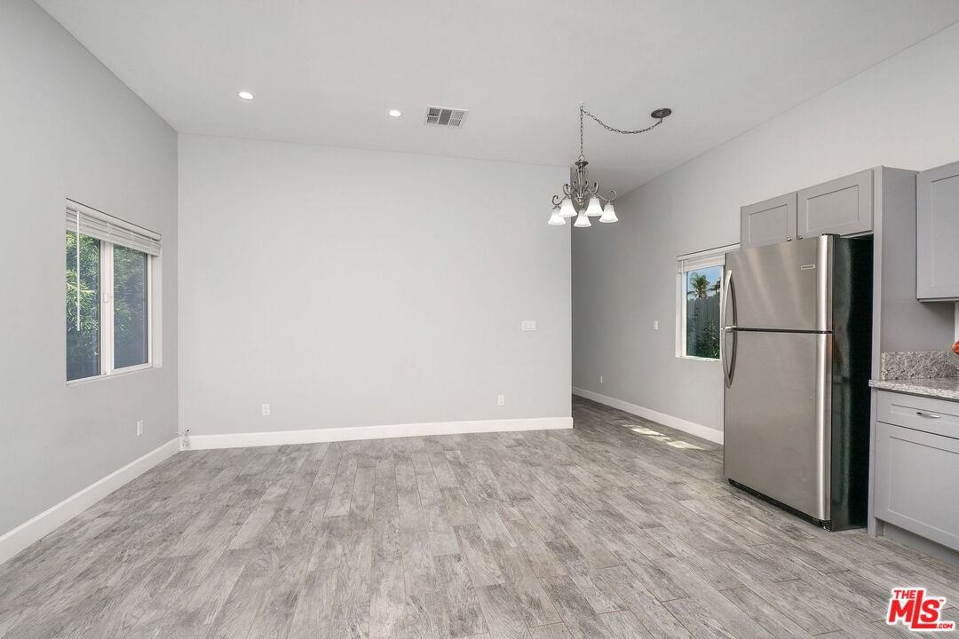 19613 Haynes St #19613 - Photo 7 of 12