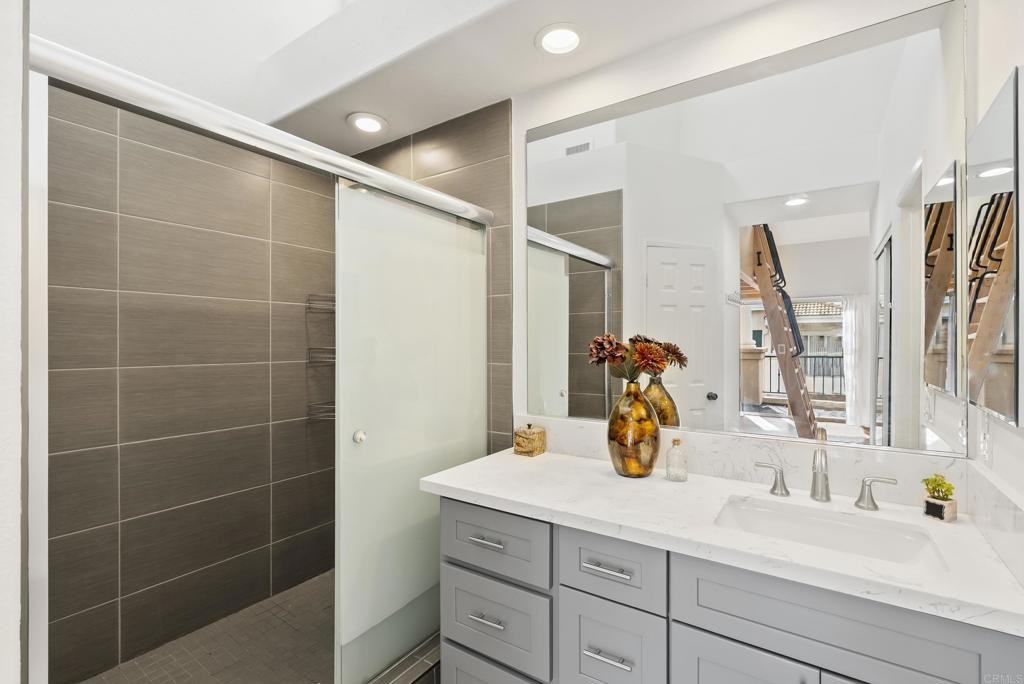 7215 Calabria Ct #7215-74 - Photo 6 of 9