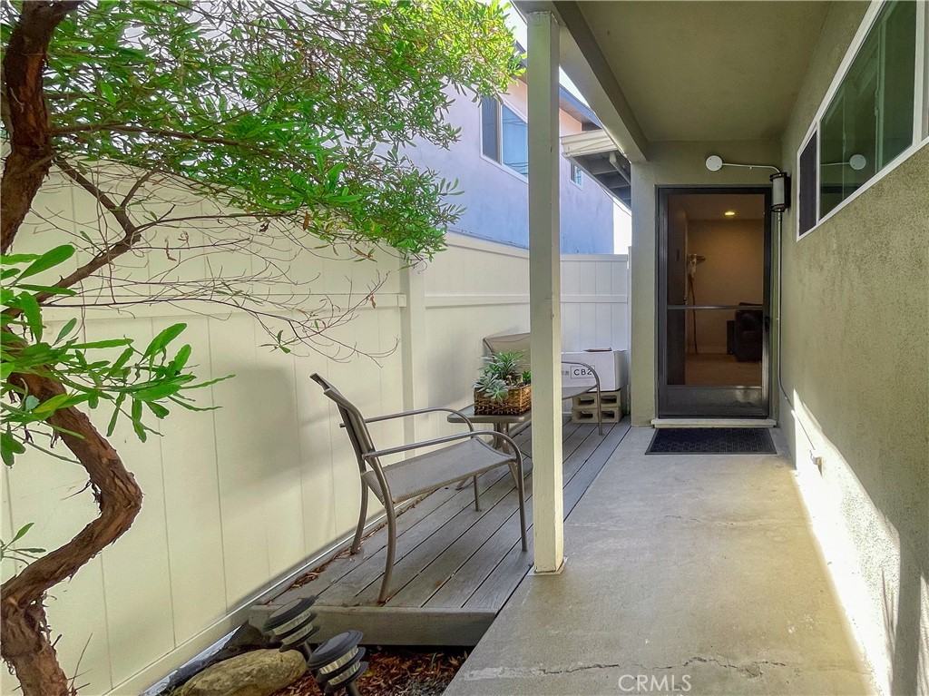 226 Avenida Serra #226-2 - Photo 3 of 25