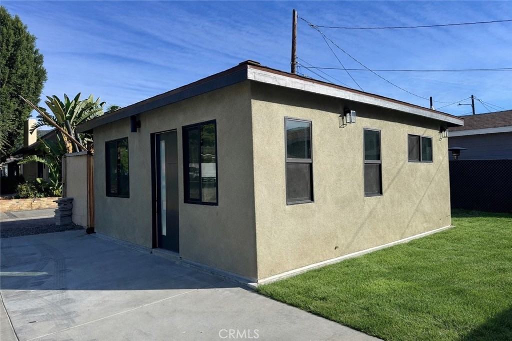 551 W Crescent Dr #551 - Photo 5 of 8