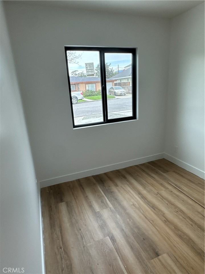 551 W Crescent Dr #551 - Photo 7 of 8