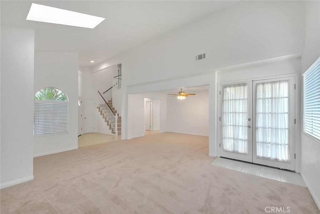 2015 Morgan Ln #2015B - Photo 7 of 19