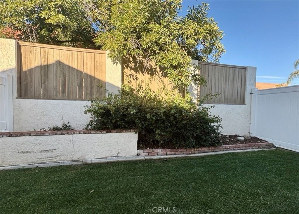 6210 Halstead Ave #6210B - Photo 3 of 23