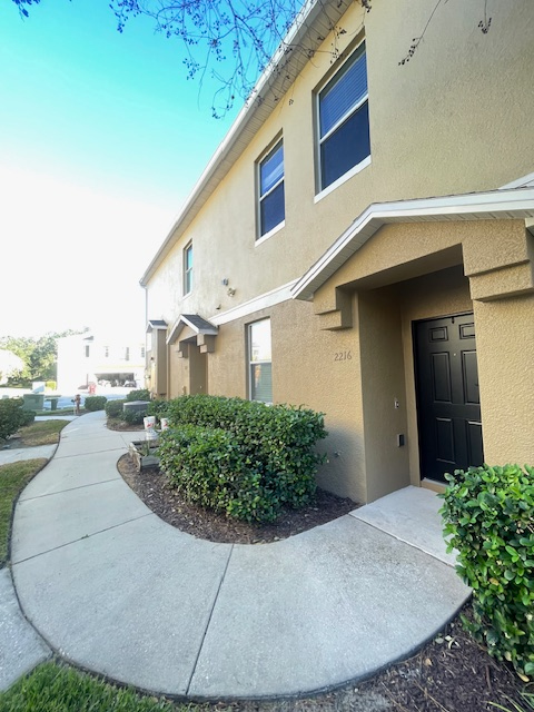 2216 Betsy Ross Ln - Photo 2 of 42