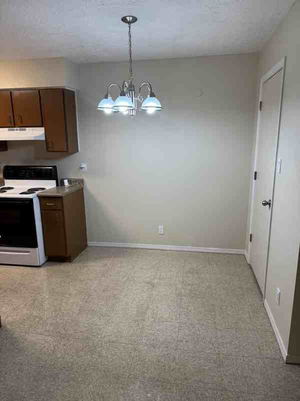 1326 San Pedro Dr Se #D - Photo 3 of 9