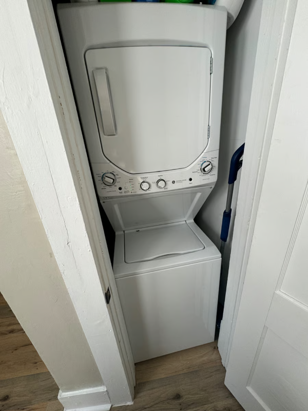 900 Clarks Ln #2 - Photo 2 of 9