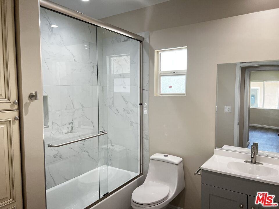 5062 Topanga Canyon Blvd #5062-2 - Photo 2 of 10