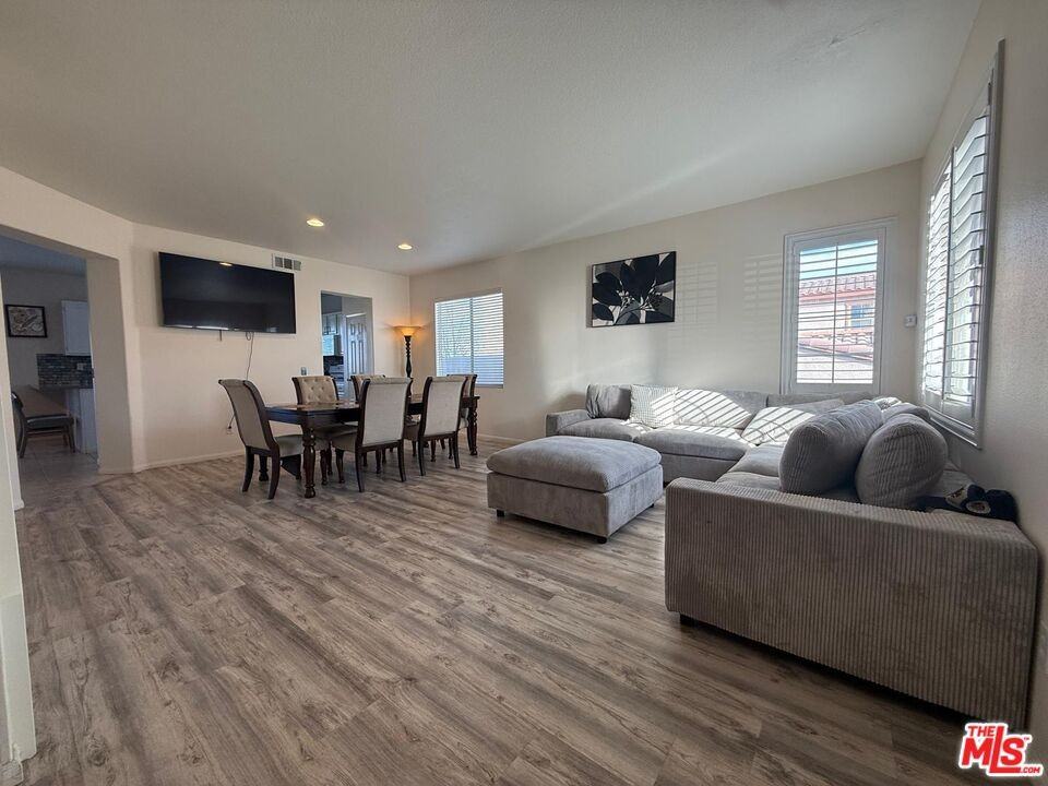 719 East Ave Q10 #719 - Photo 3 of 33