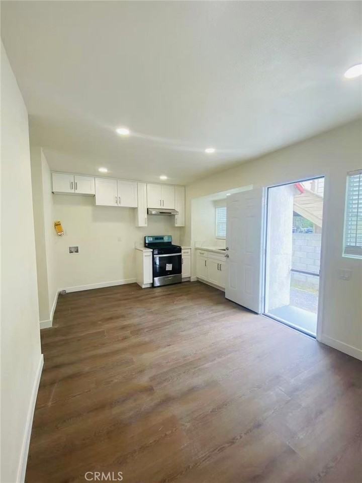 920 W Olive Ave #920-1 - Photo 5 of 13