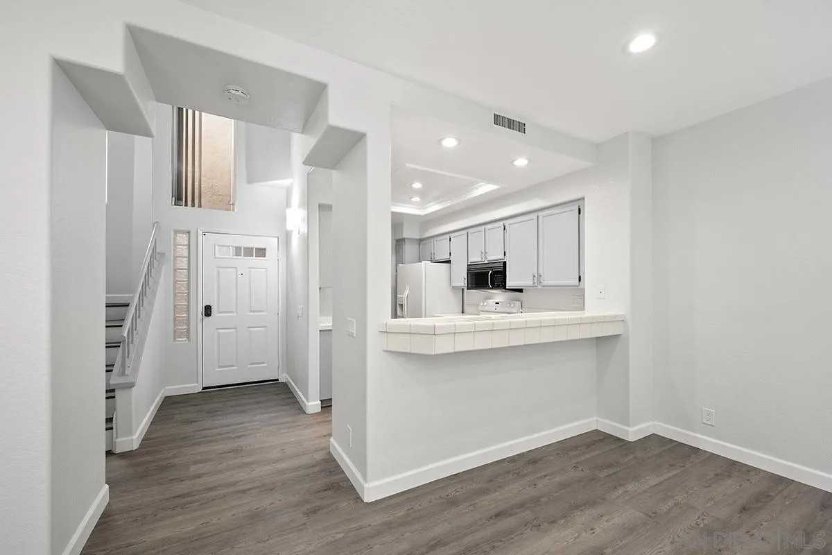 7274 Shoreline Dr #7274-117 - Photo 4 of 48