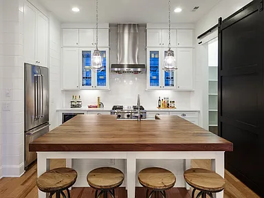 705 Old Dairy Dr - Photo 4 of 13