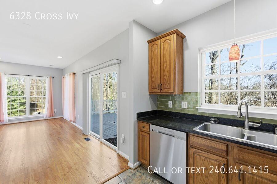 6328 Cross Ivy Rd - Photo 7 of 31