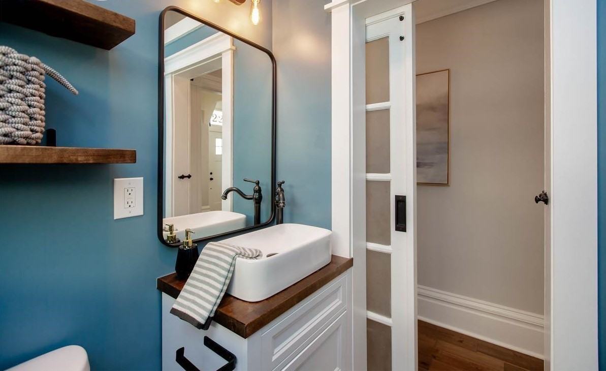 2253 Clinton Ave - Photo 6 of 12