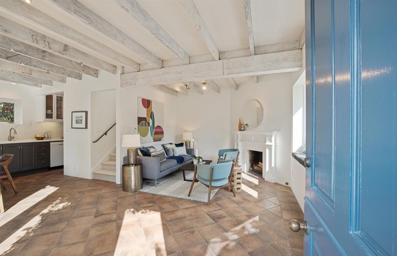 2548 Pine St - Photo 2 of 14