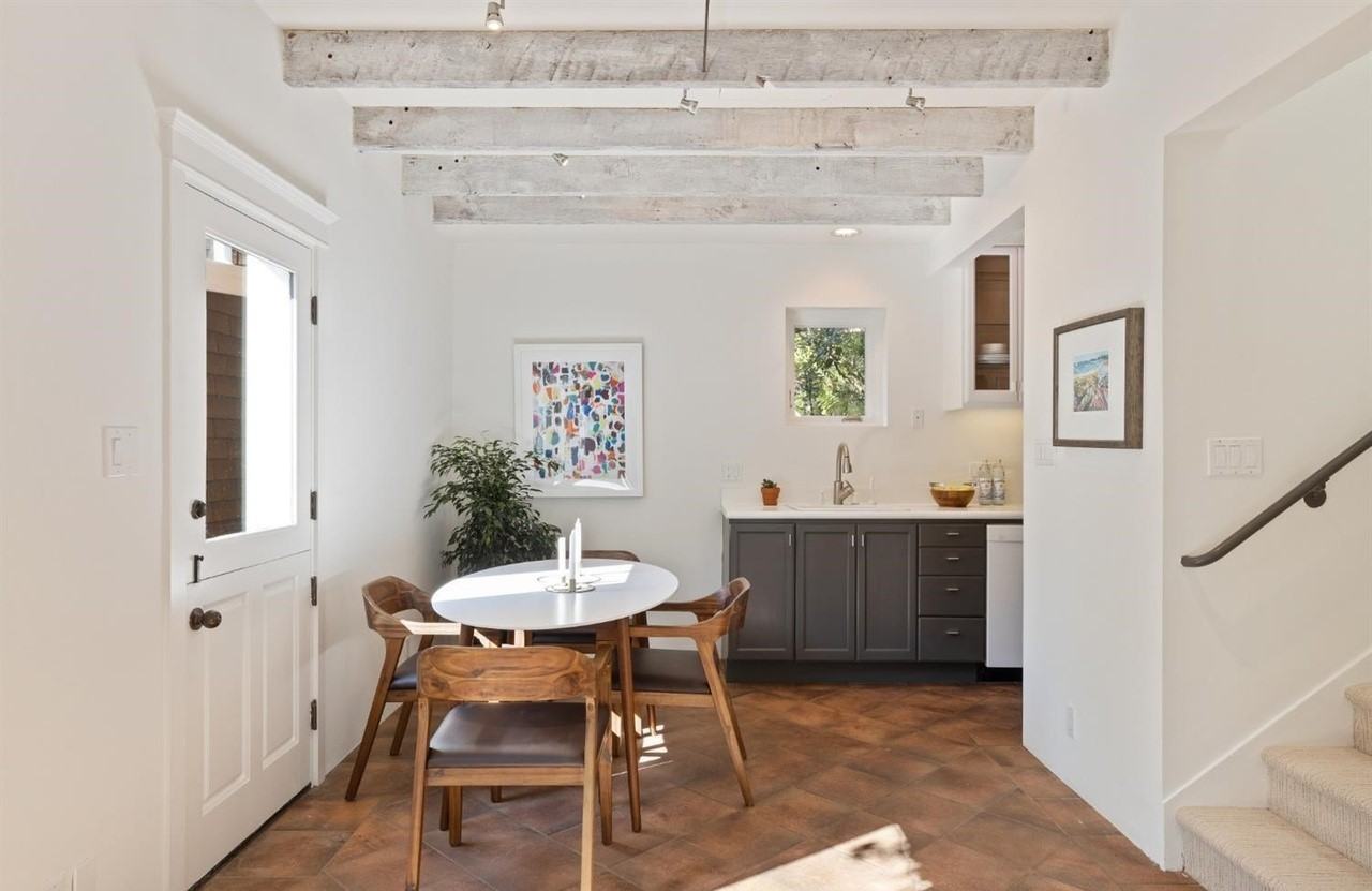 2548 Pine St - Photo 4 of 14