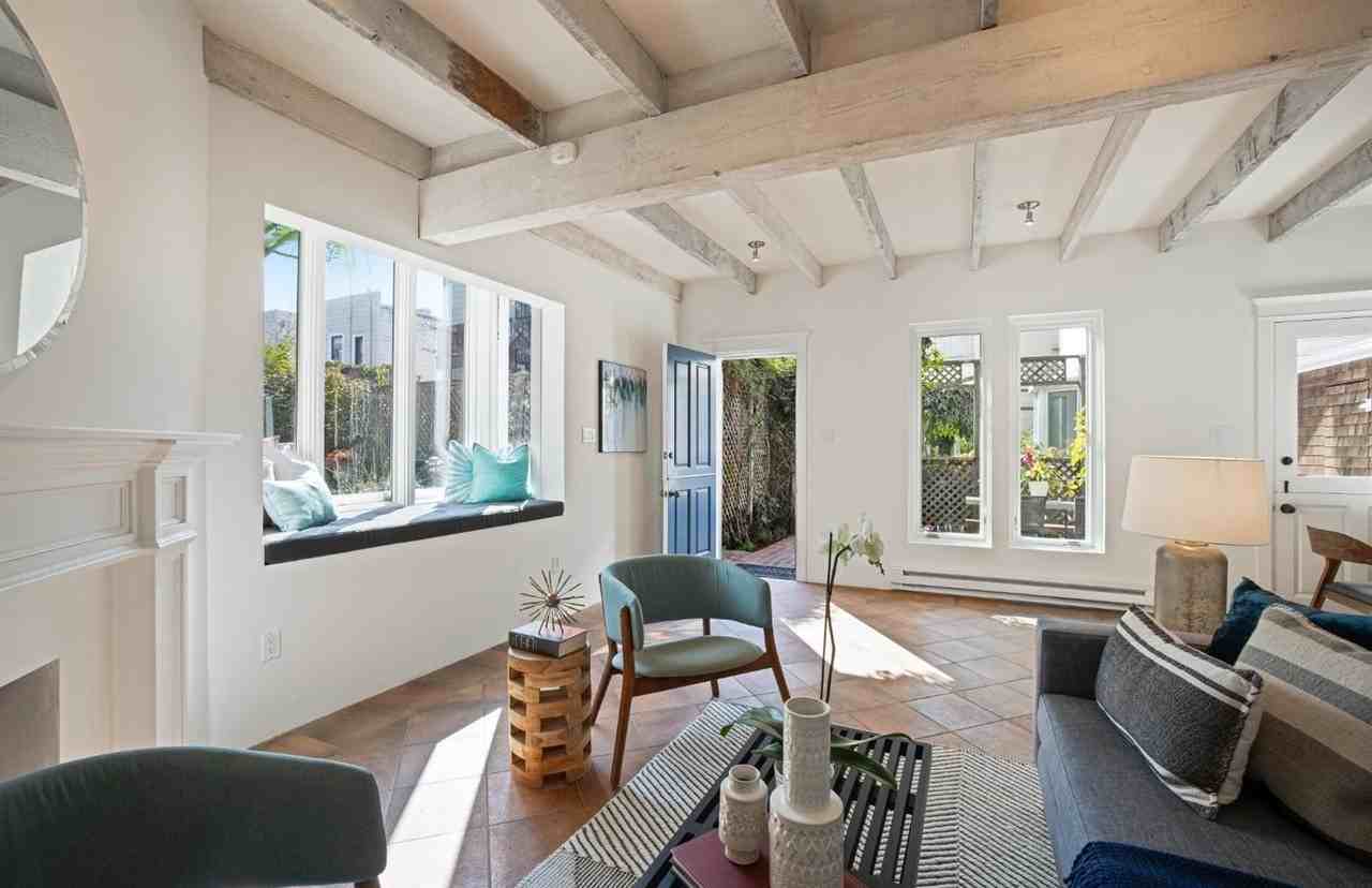 2548 Pine St - Photo 6 of 14