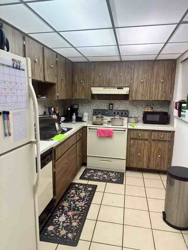 9120 Fontainebleau Blvd #206 - Photo 7 of 11